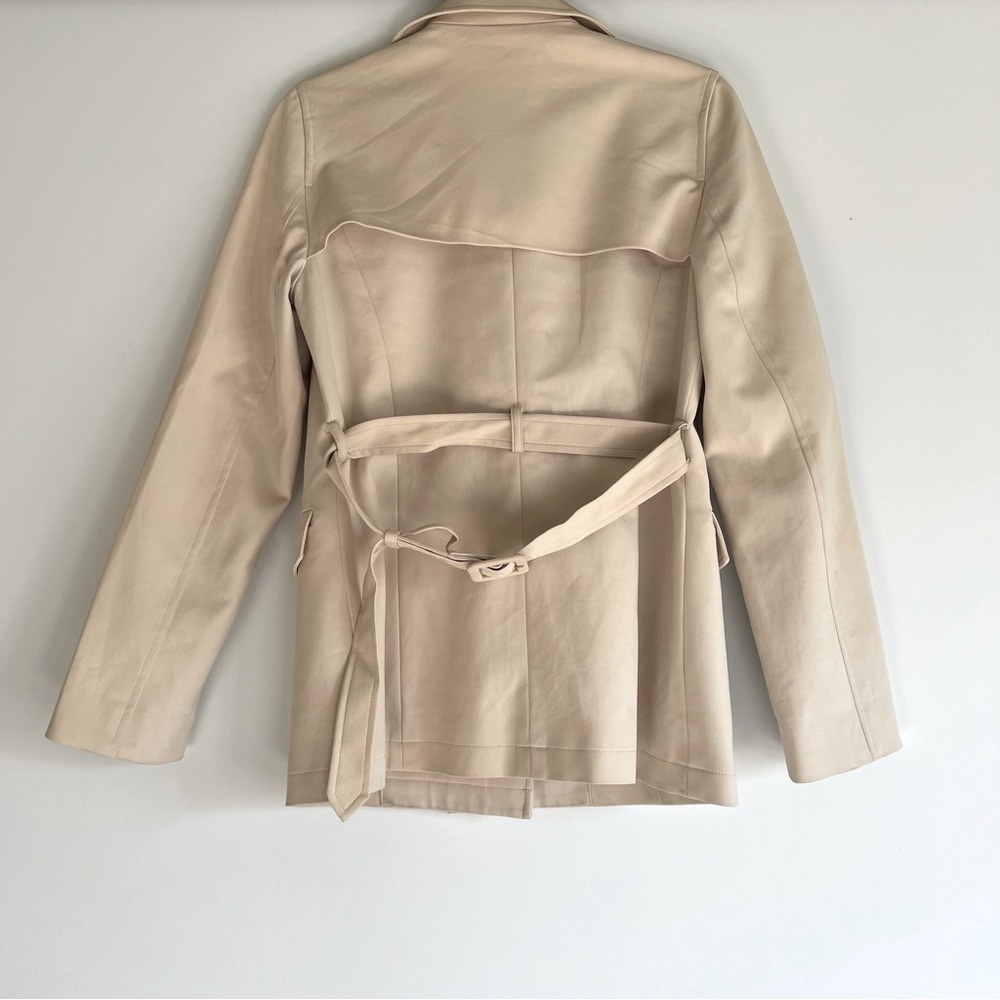 Brooks Brothers Classic Cream Neutral Beige Belted Trench Jacket Size 2 - Used - Picture 3 of 15